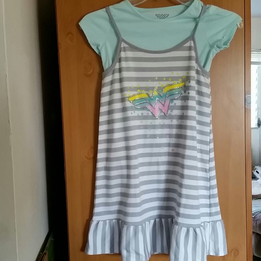 Wonder Woman girls dress with shirt, size 10/12